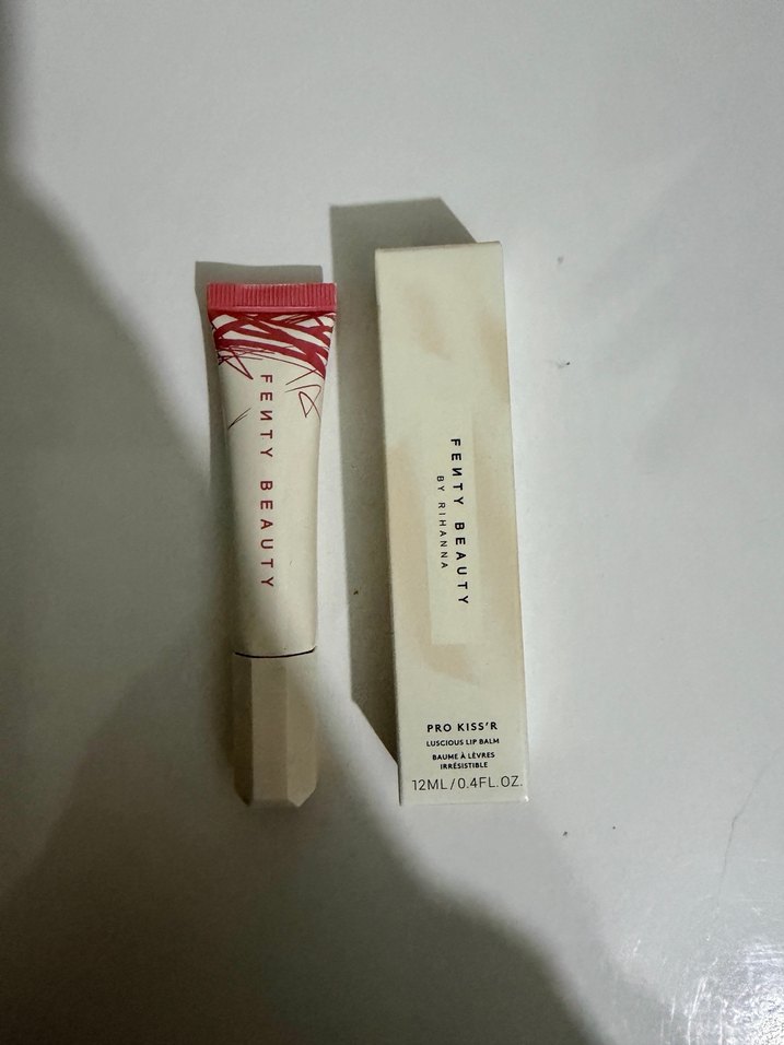 Fenty Beauty Dudak Parlatıcısı - Görsel 2