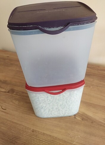 Tupperware saklama kutusu