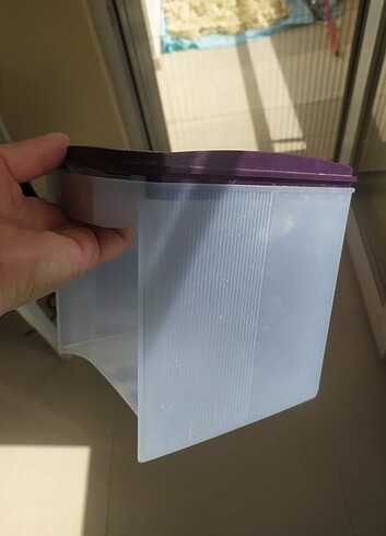 Beden Tupperware saklama kutusu
