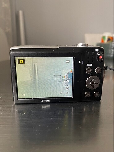 Beden Nikon Coolpix S3200 Fotoğraf Makinesi