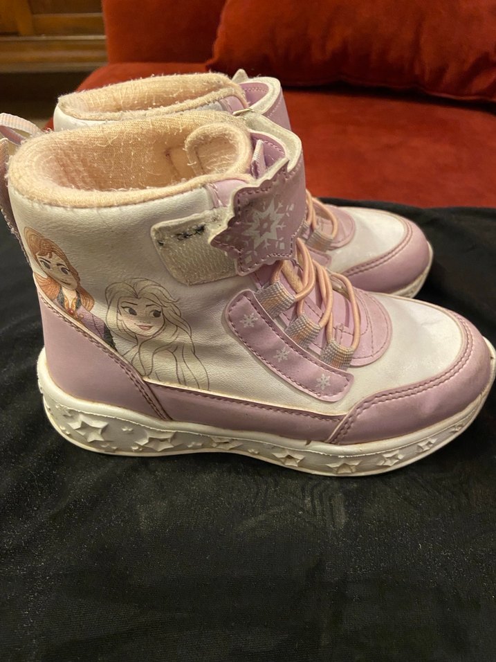 Lcw elsa anna ışıklı bot ayakkabı elsalı 30 numara - Görsel 2