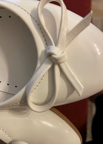 Kız Çocuk Beyaz Fiyonklu Rugan Babet Ayakkabı - Görsel 7