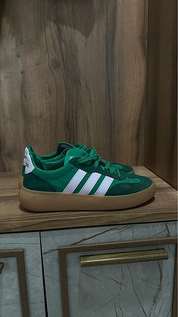 Adidas spor ayakkabı