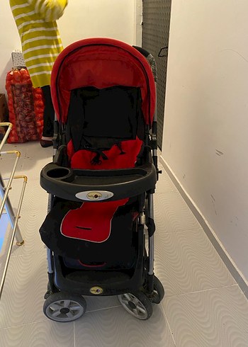 0 - 13 kg Beden kırmızı Renk Kırmızı ve siyah bebek arabası
