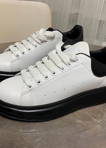 Alexander McQueen Siyah Detayli Beyaz Platform Sneaker