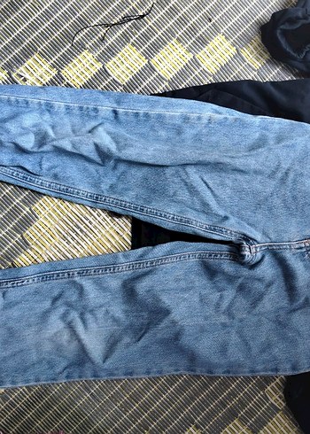 Nakış İşlemeli Düğmeli Koyu Mavi Kız Kot Pantolon - Görsel 2