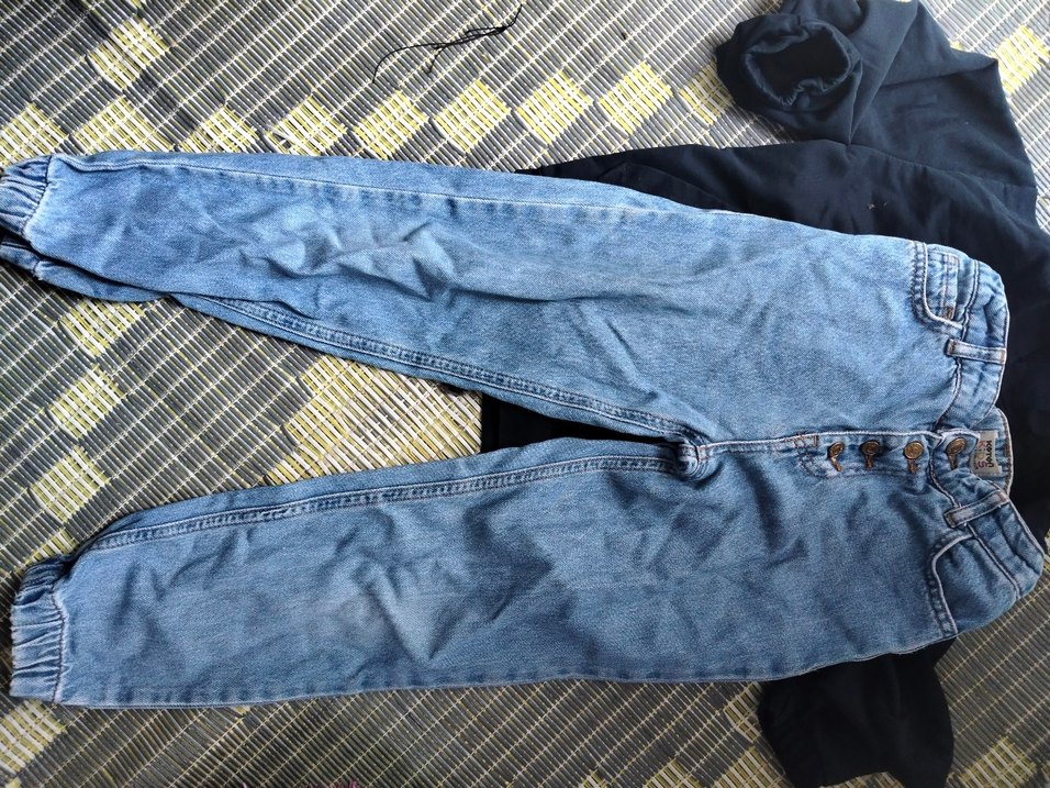 Nakış İşlemeli Düğmeli Koyu Mavi Kız Kot Pantolon - Görsel 2