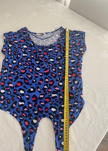 Mavi Desenli V Yaka Kısa Kollu Hamile Bluzu - Görsel 2