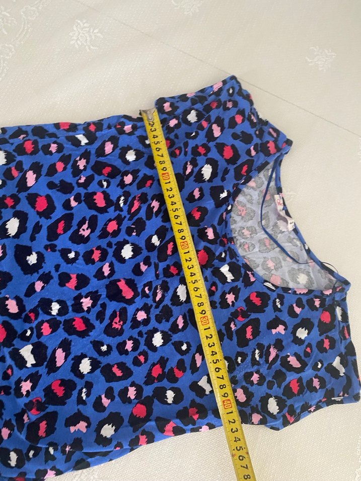 Mavi Desenli V Yaka Kısa Kollu Hamile Bluzu - Görsel 3