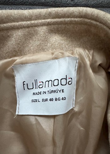 Bej Kadın Kaban Düğmeli - Görsel 2