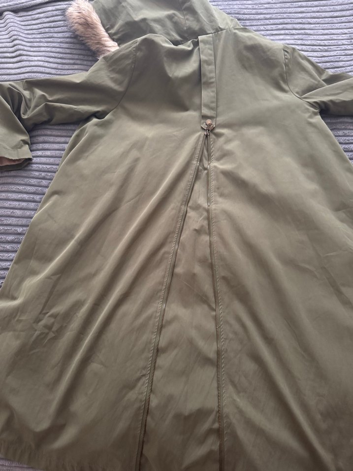 Kapüşonlu Kadın Parka - Görsel 3