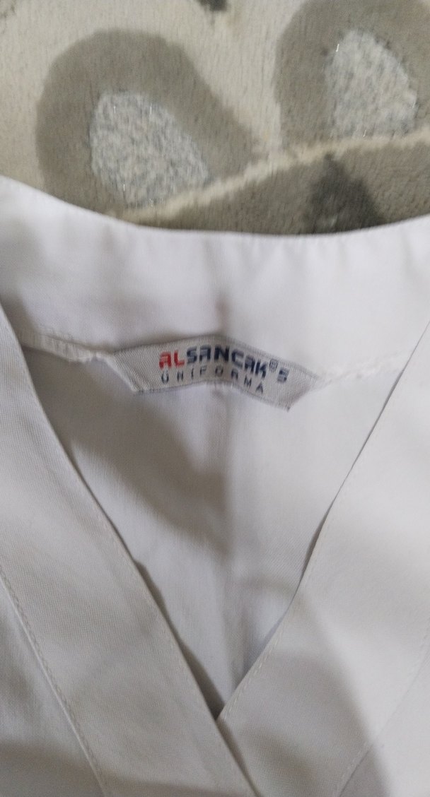 Kadın Beyaz V Yaka hemşire forması - Görsel 2