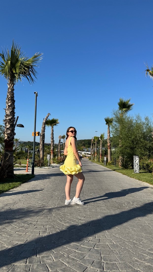 Sarı Mini Fırfırlı Elbise - Görsel 3