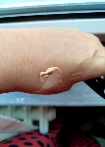 Farmasi Stay Matte Mineral Fondöten 30 ml - Görsel 5