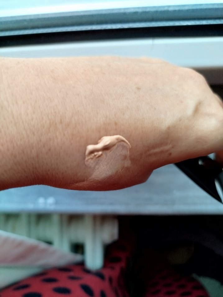 Farmasi Stay Matte Mineral Fondöten 30 ml - Görsel 5