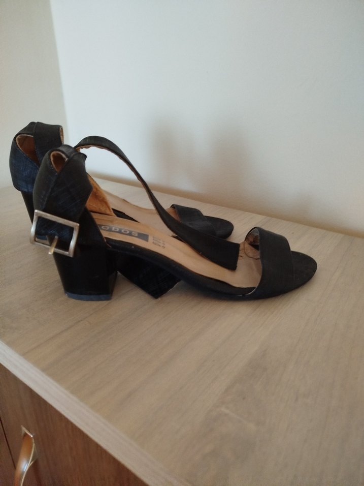 Siyah Tokalı Blok Topuklu Kadın Abiye Ayakkabı - Görsel 2