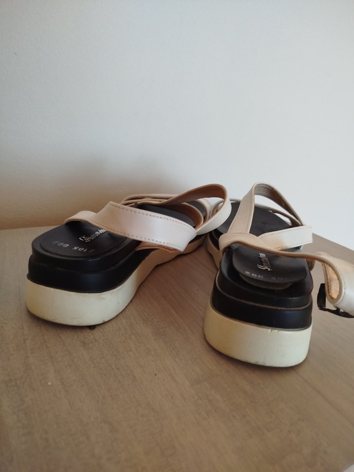 Beyaz Kadın Dolgu Topuklu Sandalet - Görsel 3