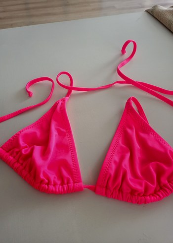 Pembe İpli Bikini Üstü
