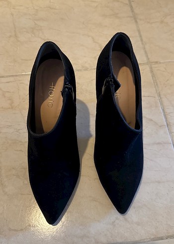Hotiç Siyah Süet Stiletto Topuklu Kadın Bot