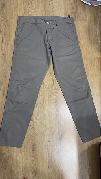 GUESS pantolon