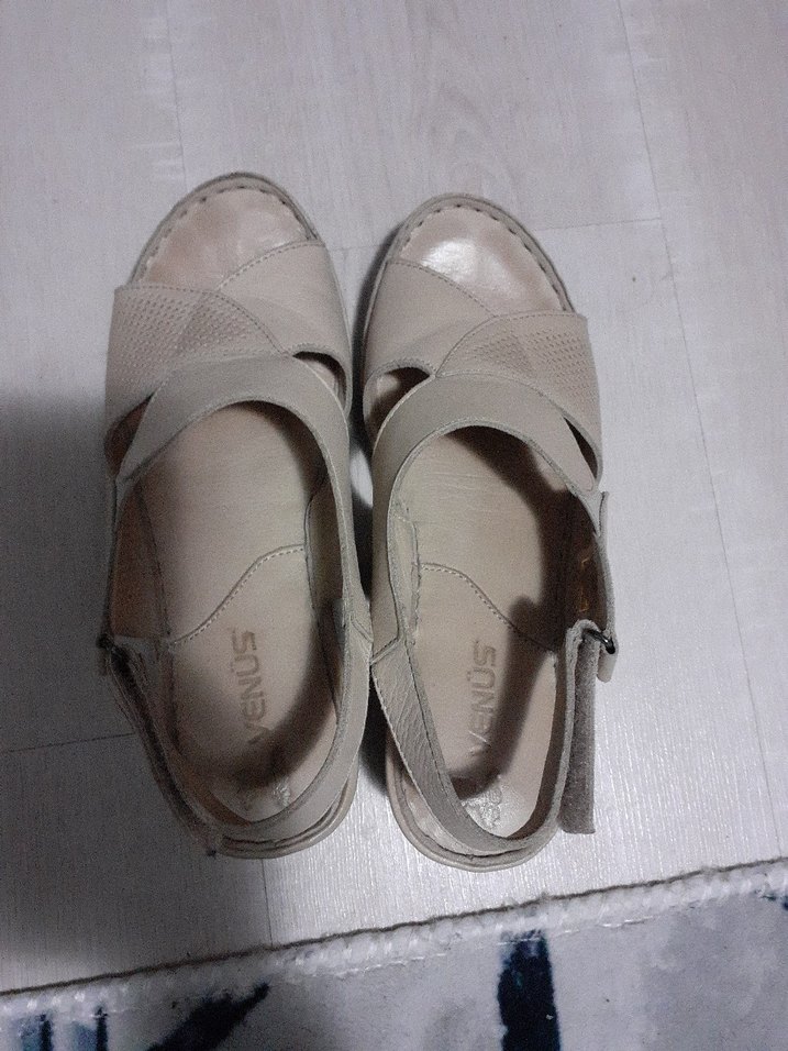 Bej Dolgu Topuklu Kadın Sandalet Venüs - Görsel 4