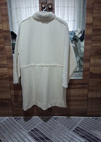 Kürk Detaylı Beyaz Kadın Uzun tunik ceket - Görsel 6