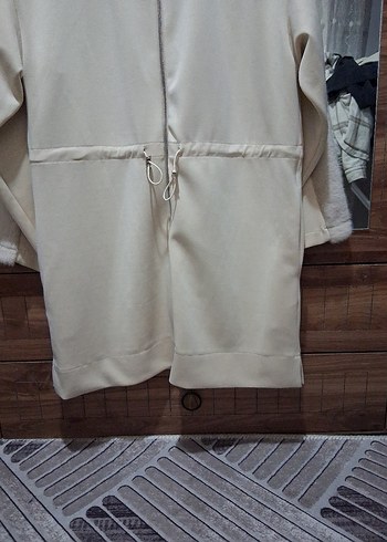 Kürk Detaylı Beyaz Kadın Uzun tunik ceket - Görsel 3