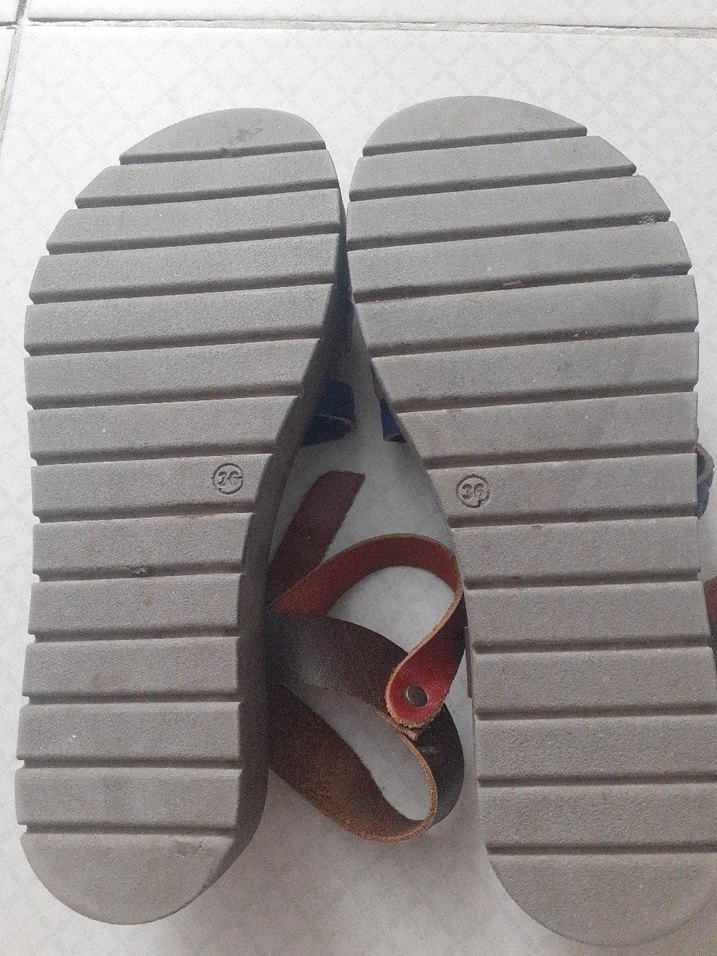 Renkli Yılan Desenli Dolgu Topuklu Kadın Sandalet - Görsel 4