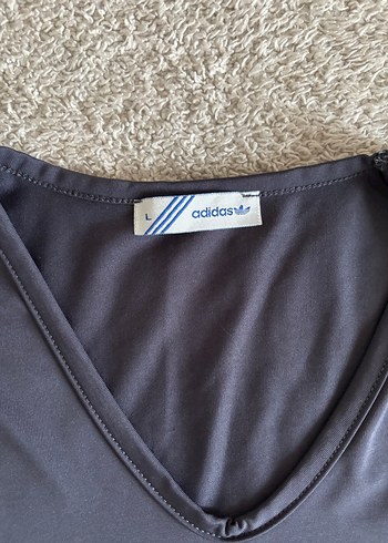 l Beden Adidas Tshirt