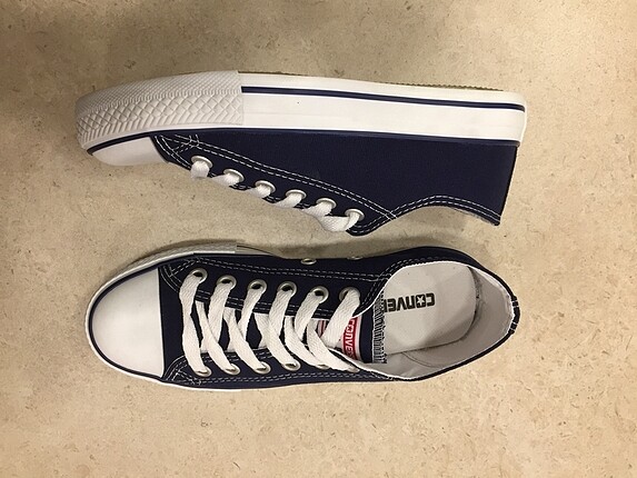Converse sneckers jel taban rahatlığı