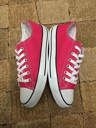 Converse sneckers jel taban rahatlığı