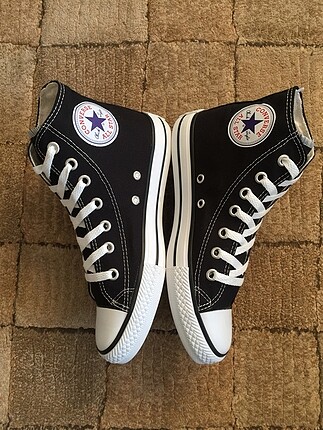 Converse sneaker jel taban rahatlığı