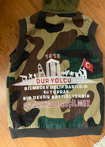 18-24 Ay Beden yeşil Renk Kapüşonlu Kamuflaj Desenli Erkek Yelek