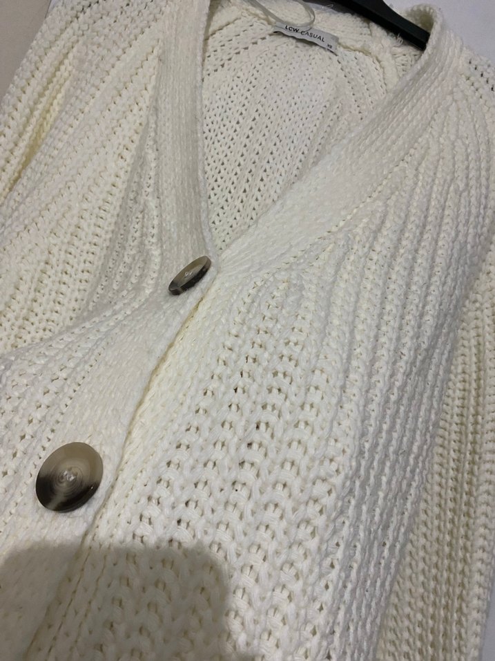 Beyaz Örgü Kadın Hırka düğmeli - Görsel 3