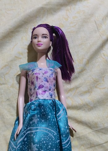 Barbie Mor Saçlı Bebek