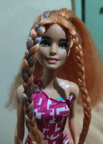 Beden Renkli Pembe Elbiseli Bebek Barbie