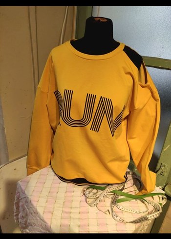l Beden Sarı Baskılı Kadın Sweatshirt