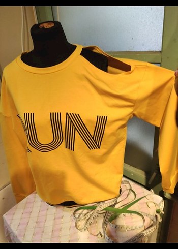 Sarı Baskılı Kadın Sweatshirt