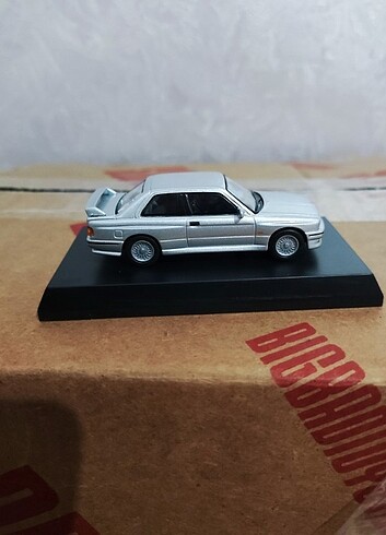 Beden Renk Bmw M3 e30 kyosho, mini gt hot wheels premium inno64 kalitesinde