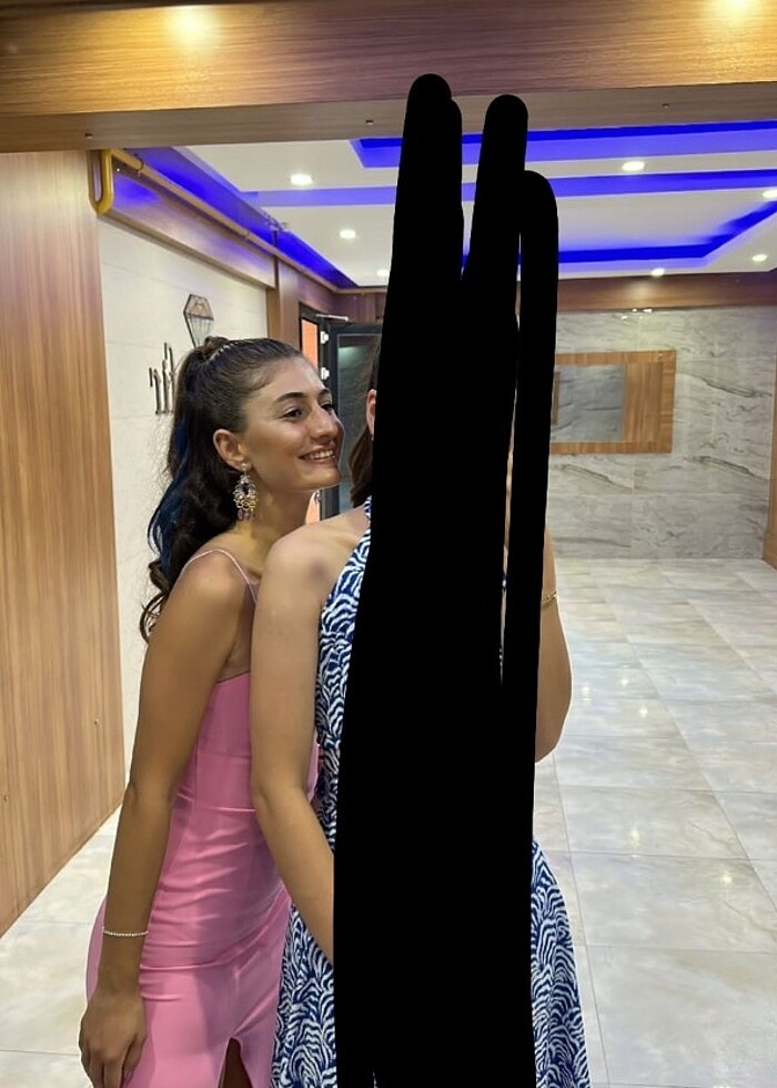 Pembe midi boy yırtmaçlı elbise - Görsel 2