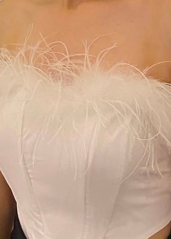 Tüylü Beyaz Büstiyer - Görsel 2