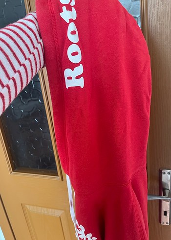 Kırmızı Kapüşonlu Sweatshirt - Görsel 6