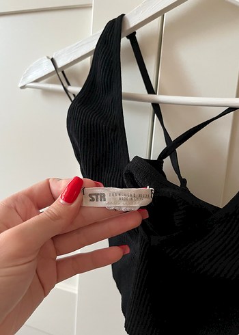 Stradivarius Siyah Gotik Midi Atlet Sütyen