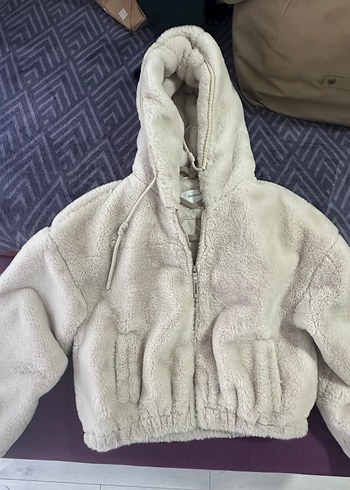 m Beden Bershka Kapüşonlu Peluş Kadın Ceket