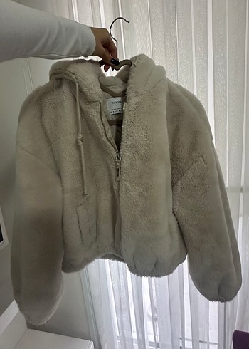 Bershka Kapüşonlu Peluş Kadın Ceket
