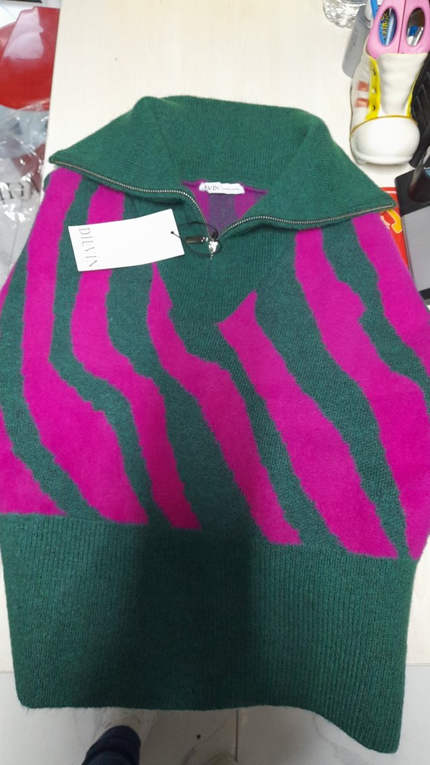 Pembe Yeşil Zebra Desenli Örgü Kadın Kazak - Görsel 5