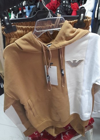 Emporio Armani 10 Yaş