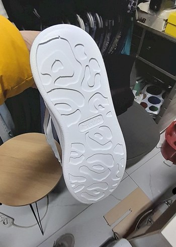 Beyaz Bağcıklı Kadın Spor Ayakkabı ithal ürün - Görsel 4
