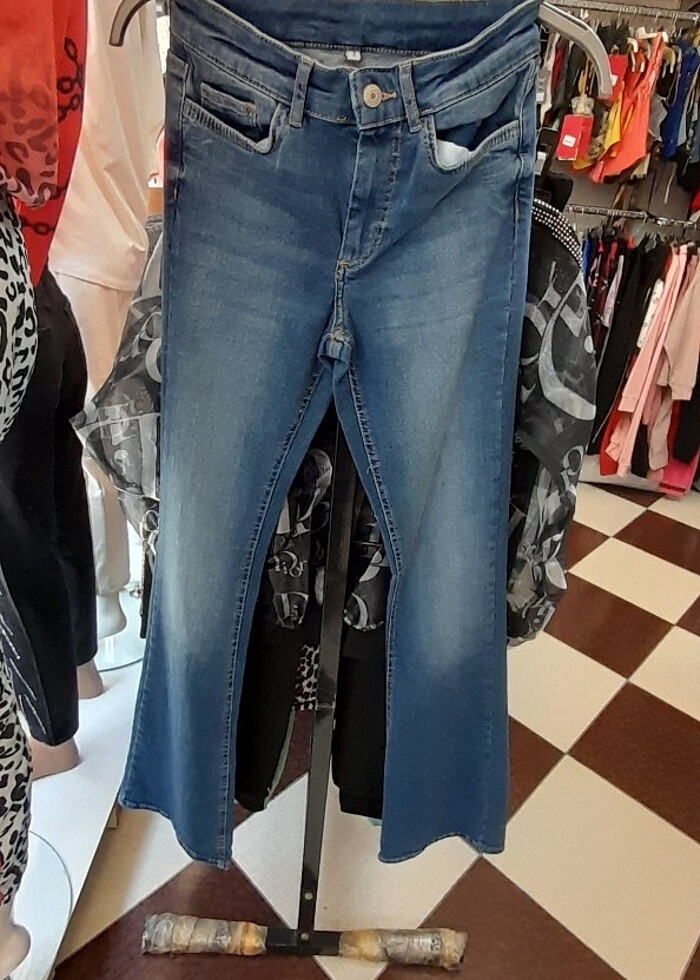 Tarz ful likralı İspanyol paça jeans  - Görsel 4