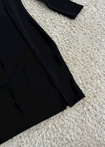 Siyah Uzun Kollu Midi Yırtmaçlı Elbise - Görsel 2